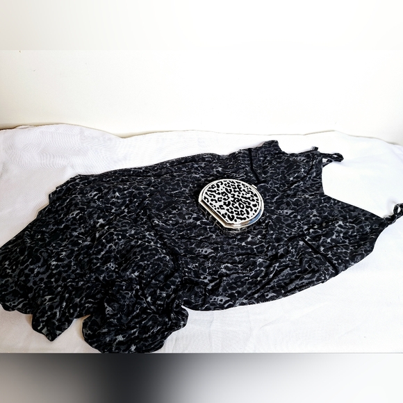 Torrid Brand" The Gothic Snow Leapard"Plus-size,gothic,spagetti strap dress. - Picture 7 of 7